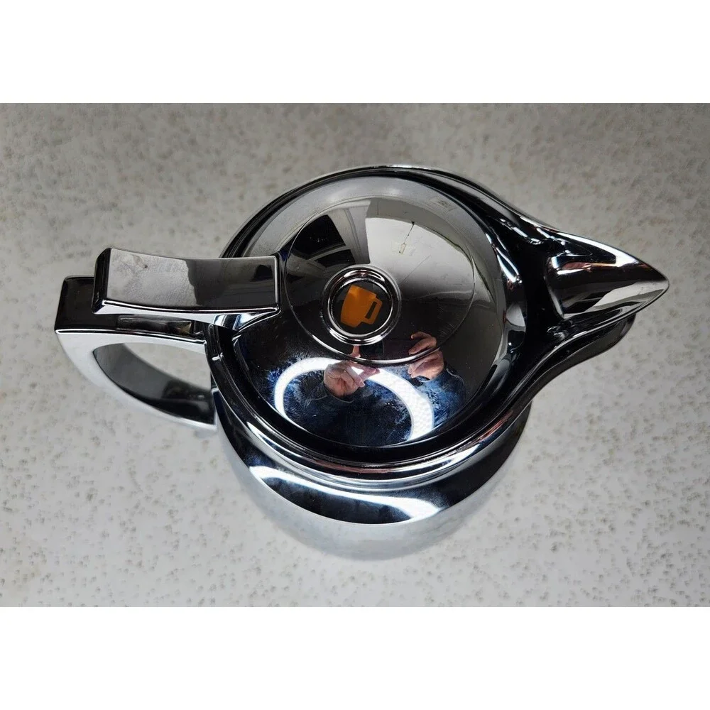 PAMPERED CHEF 42 Oz Chrome Finish Carafe Thermal Glass Liner Hot or Cold